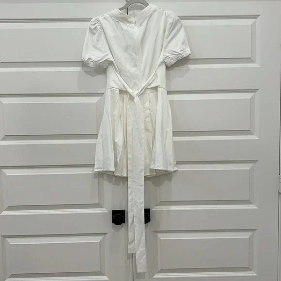 White collared dress - Picture 2 of 2